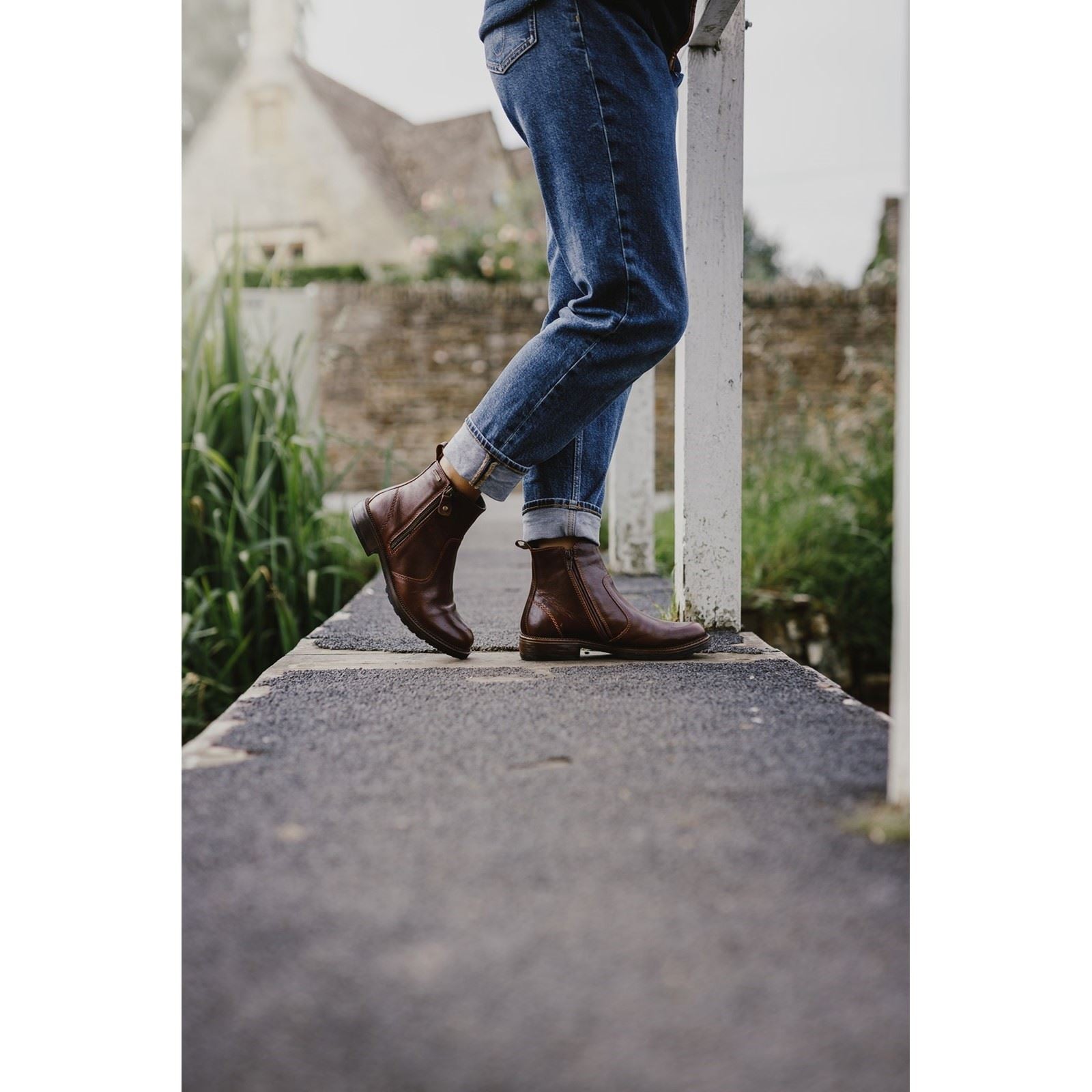 Cotswold Women's Ashwicke Zip Ankle Boot in Brown