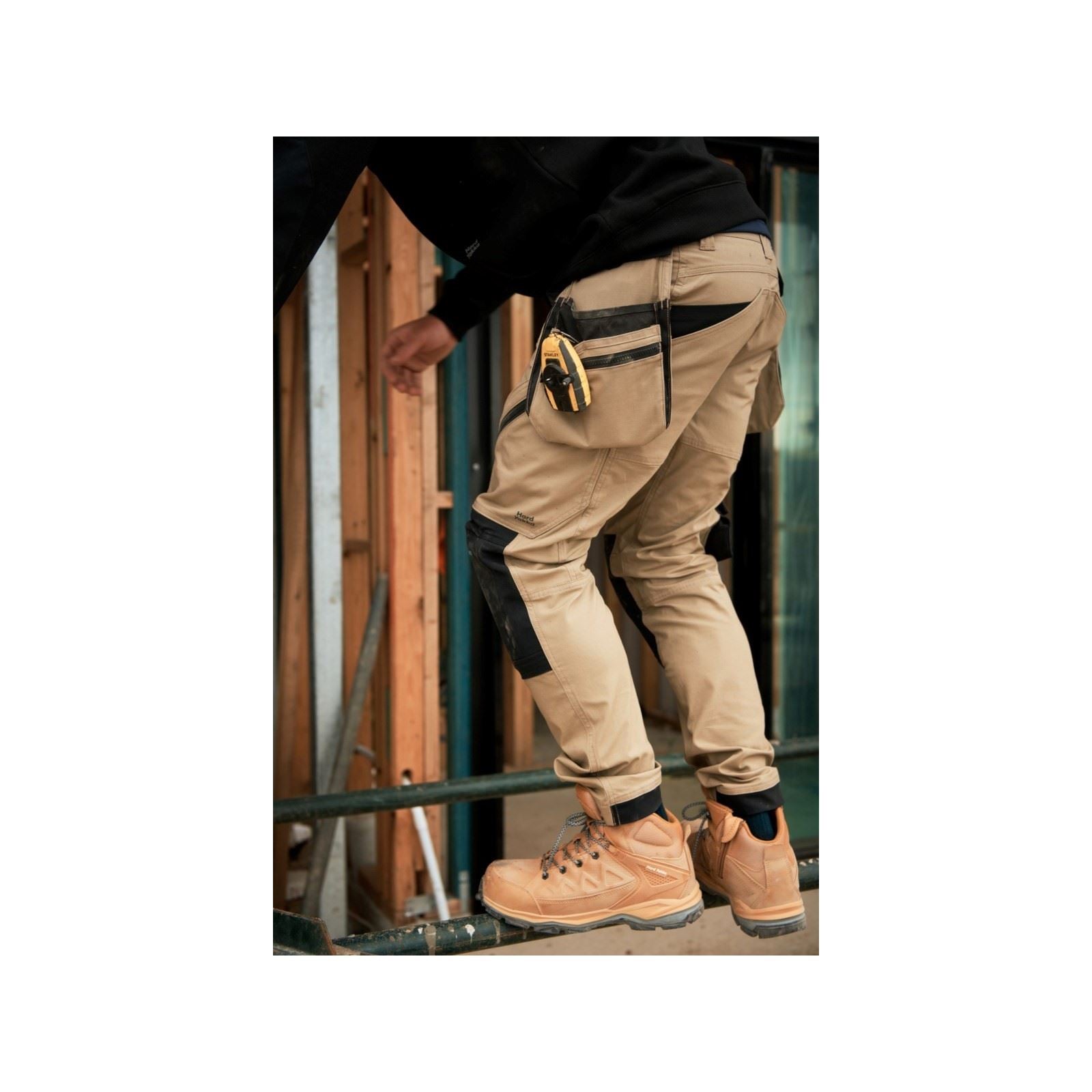 Hard Yakka Unisex Atomic PR Hybrid Side Zip Safety Boot in Wheat