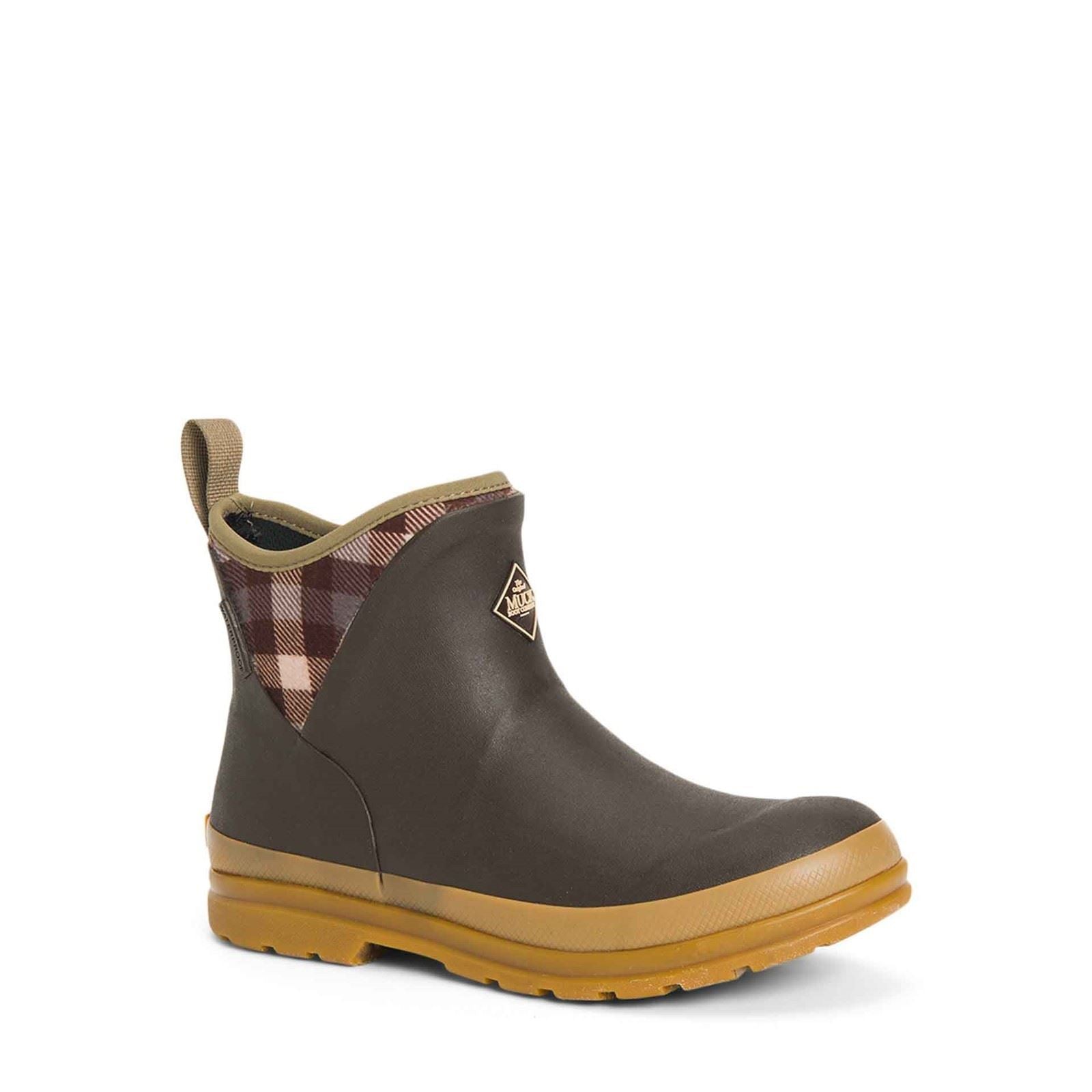 Muck Boots Women's Originals Ankle Wellingtons in Brown/Plaid/Gum