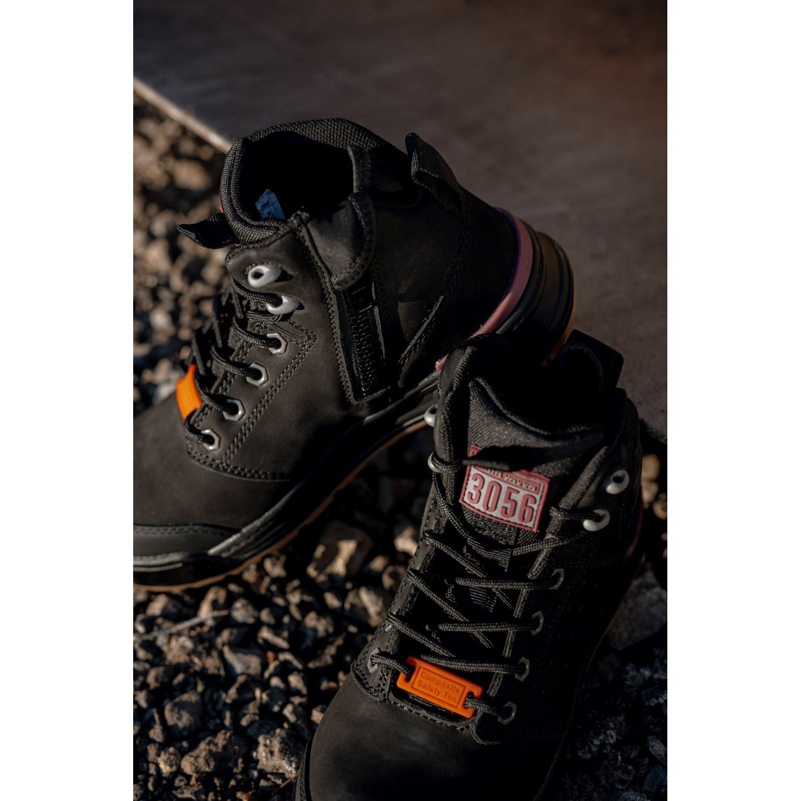 Hard Yakka Women's 3056 PR Side Zip Safety Boot in Black