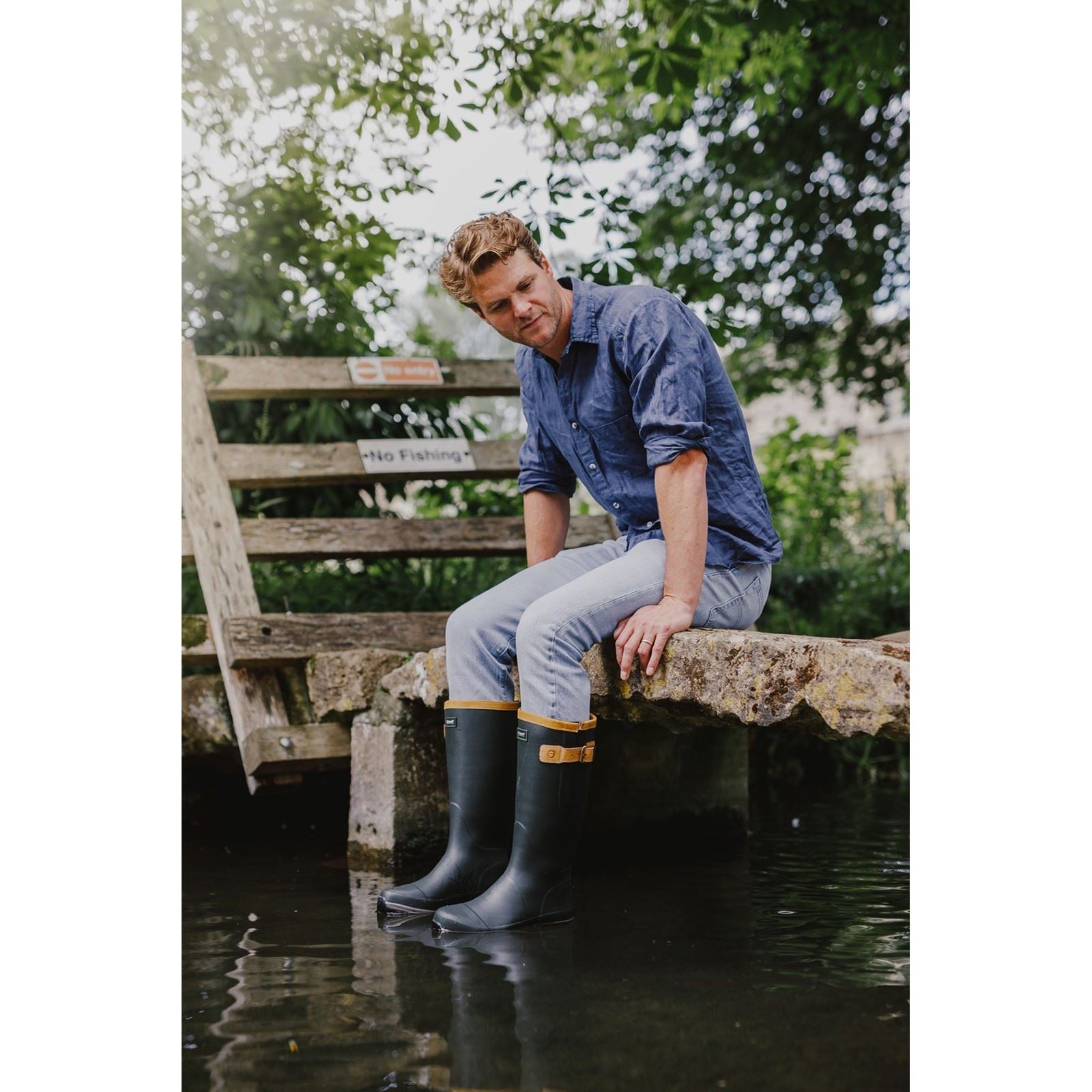 Cotswold Stratus Wellington Boot in Green