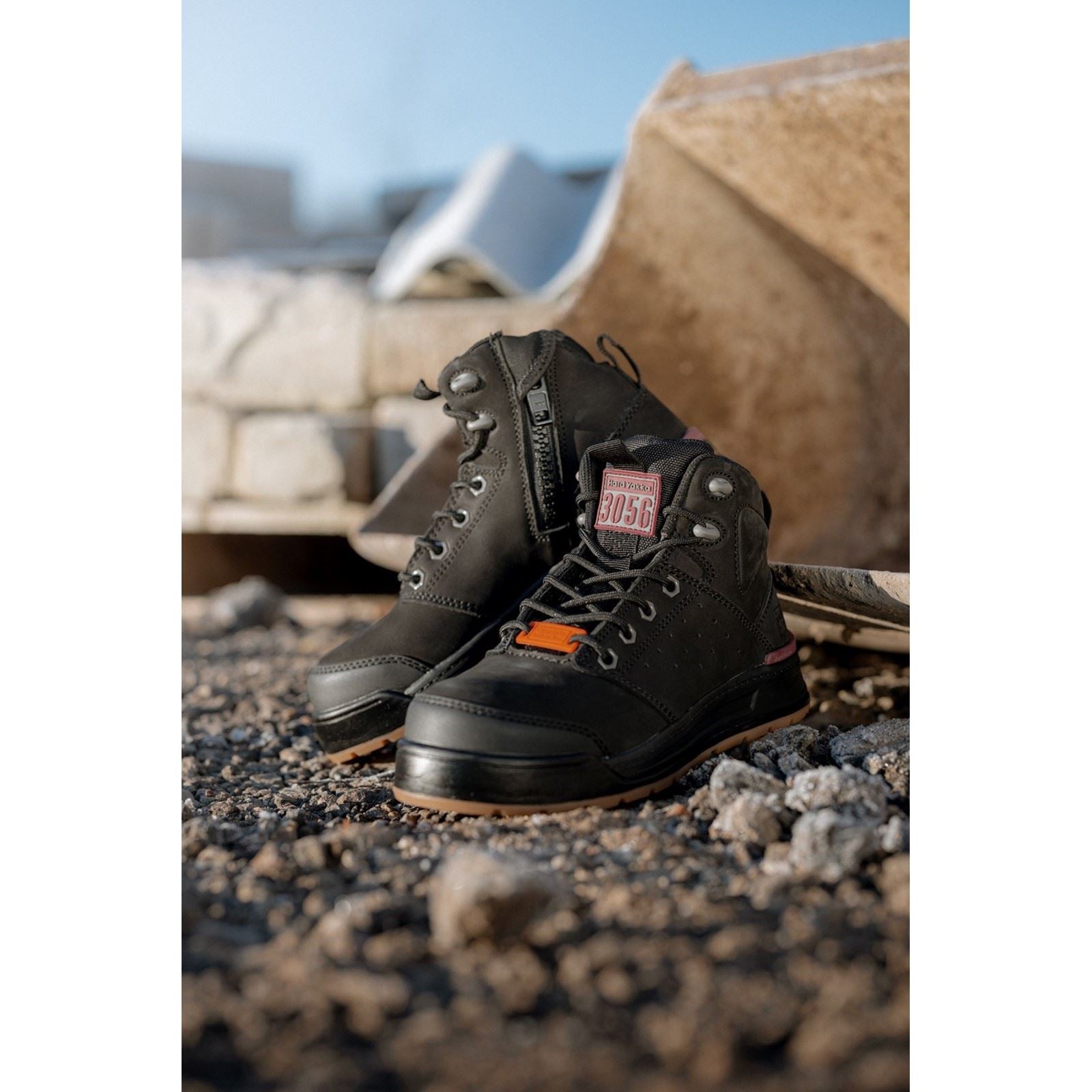 Hard Yakka Women's 3056 PR Side Zip Safety Boot in Black