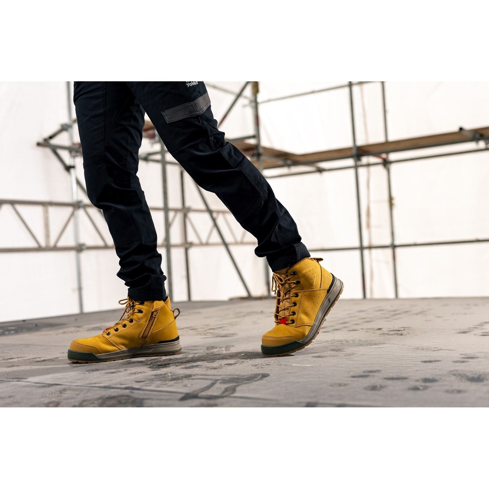 Hard Yakka Men's 3056 Lace Zip Safety Boot in Wheat