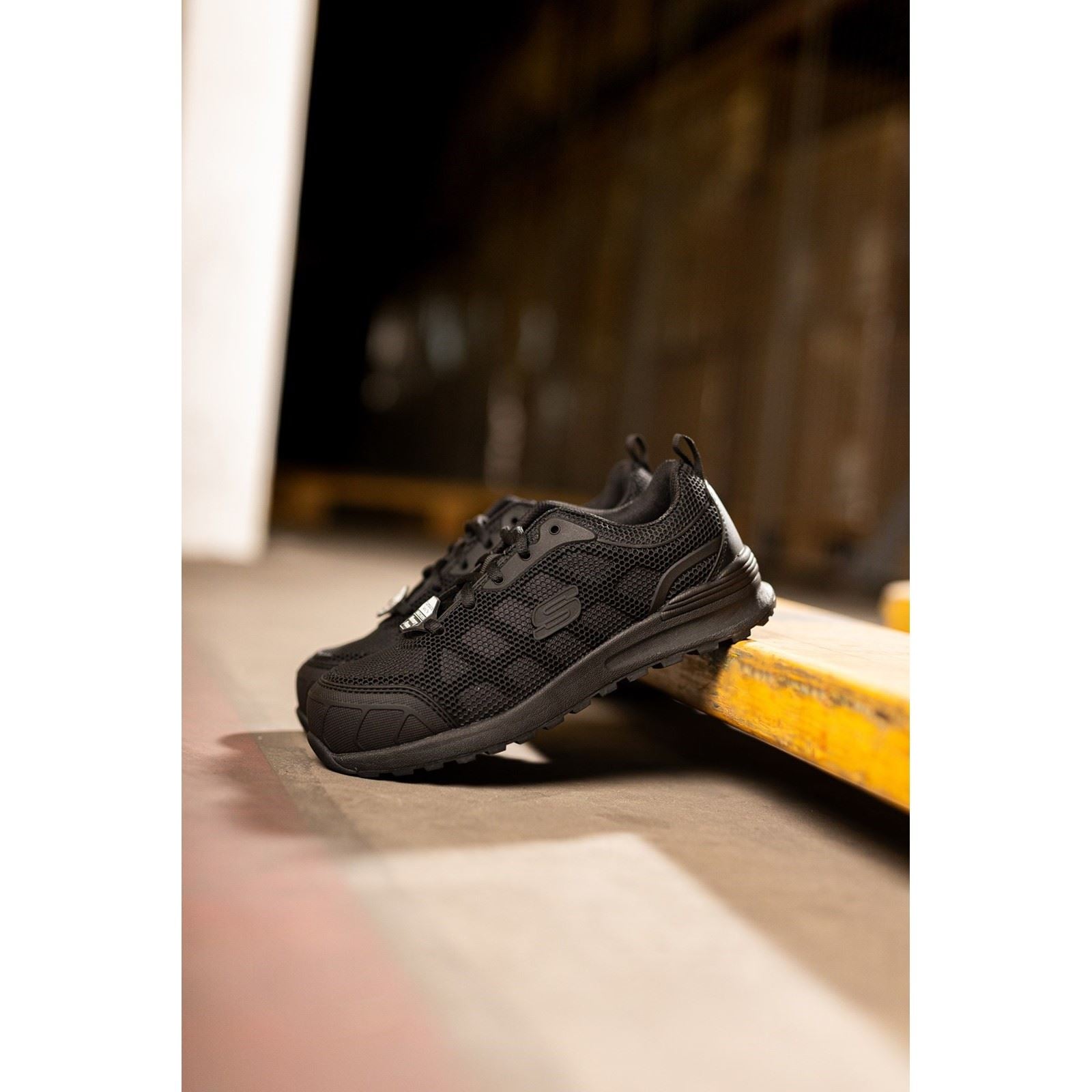 Skechers Workwear Bulklin Ayak Nylon Women's Black/Black Safety Trainers