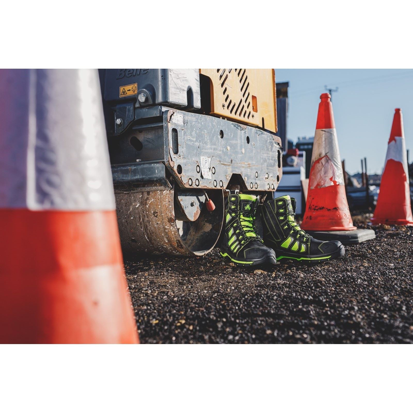 Amblers Safety AS972C Beacon Safety Boot in Yellow